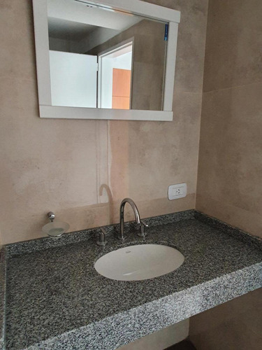 Imagen 13 de 25 de Loft En Duplex - Parrilla En Terraza Propia - J. De Roosevelt V. Urquiza