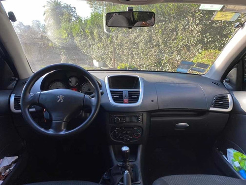 Peugeot 207 2012 1.4 Sedan Active 75cv