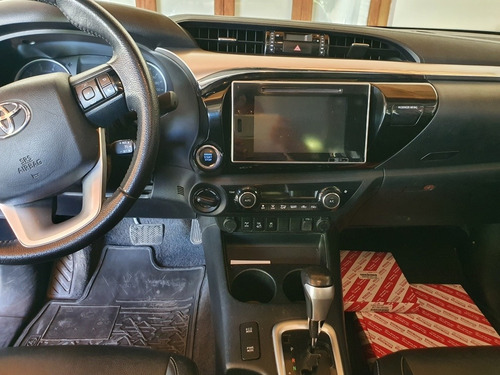 Toyota Hilux 2.8 Cd Srx 177cv 4x4 At 2018