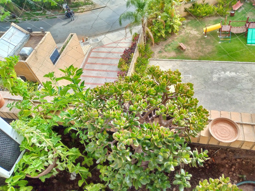 Apartamento En Venta En La Tahona, Caracas De 135,16m2 De 4h | 4b | 2pe | (cbe)