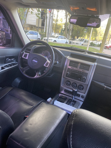 Jeep Cherokee Limited 3.7 V6 At