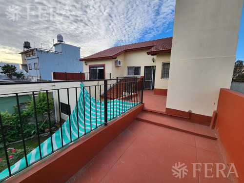 Venta Casa De 5 Ambientes Con Cochera En Wilde