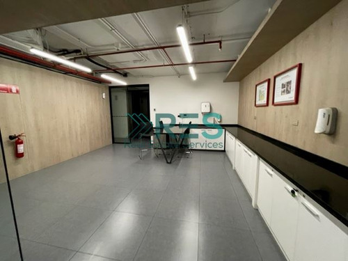 773,86 M2 Estupenda Oficina Apoquindo-metro Manquehue!!!!