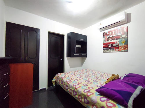 Amplio Apartamento En Prebo, Residencias San Andrés. Luz Coelho