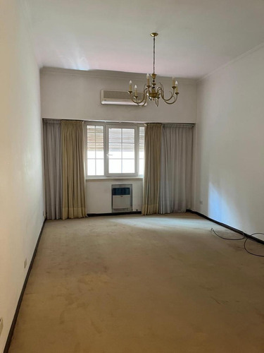 Departamento En Recoleta De 3 Ambientes