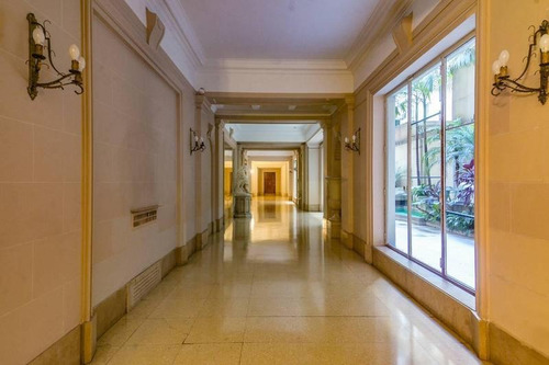 Imagen 7 de 30 de Depto De Diseño Y Estilo: 3 Dorm. Edificio Francés De Categoría Con Cochera