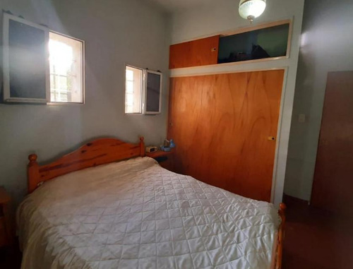 Casa En Venta - 2 Dormitorios 1 Baño - Cochera - 725mts2 - Mechita