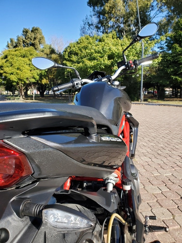Imagen 4 de 16 de Benelli Tnt300