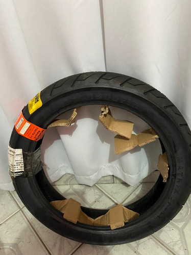 Imagem 1 de 4 de Moto
