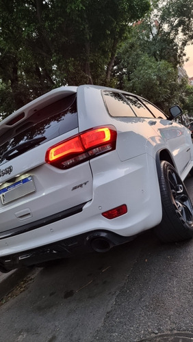 Imagen 8 de 14 de Jeep Grand Cherokee 2018 6.4 Srt Atx 465hp At