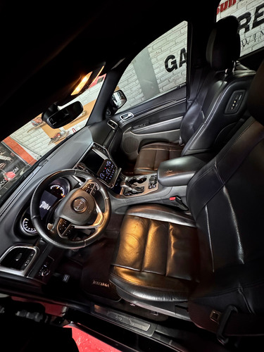 Jeep Grand Cherokee 3.6 Limited 286hp Techo + Llantas 18