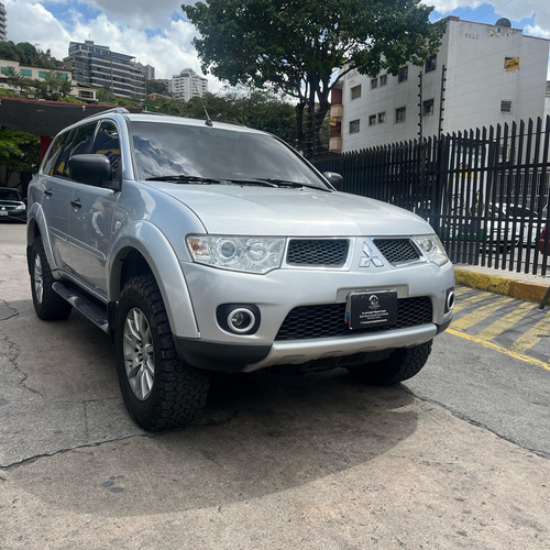 Mitsubishi Montero Glx 2015