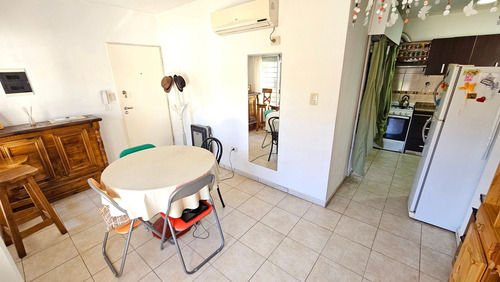 Venta Departamento 2 Ambientes Con Cochera Bernal