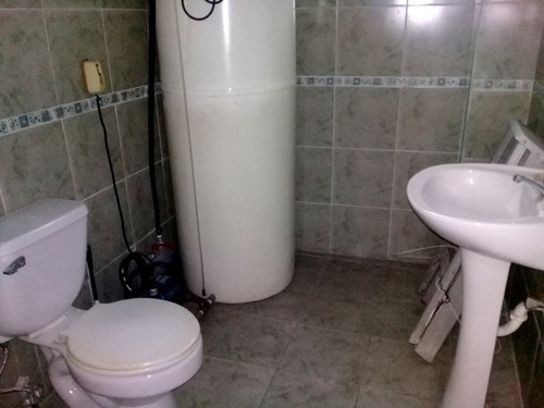 Imagen 10 de 13 de Consultorio Y Laboratorio En Venta La Candelaria 21-27402 Illarramendi
