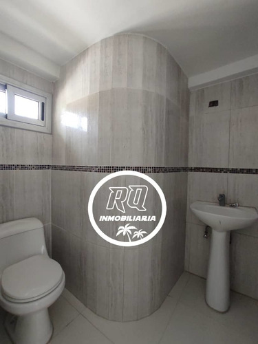 Imagen 10 de 14 de Res. Mocoties Amplio Town House A Estrenar Con Patio Privado