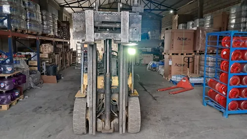 Autoelevador Caterpilar V50d