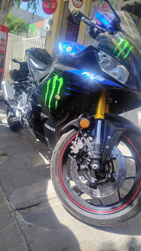 Yamaha R3