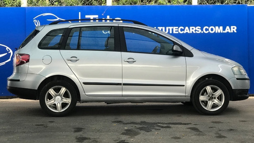 Volkswagen Suran 1.6 Highline - Tute Cars Fernando