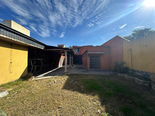Casa En Juncal Al 300