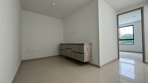 Casa De Dos Pisos Más Terraza En Venta Barrio Las Mercedes Palmira