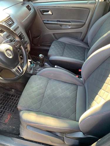 Imagen 15 de 15 de Volkswagen Suran 2014 1.6 Highline 101cv