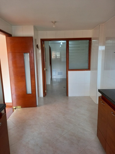 Imagen 4 de 14 de Venta Apto La Carolina De 156 M Con 3 Hab. Y Cbs