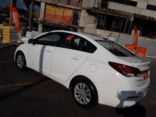 Imagem 6 de 9 de Hyundai Hb20s 1.6 Comfort Plus 16v Flex 4p Automático