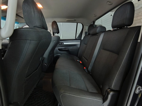Toyota Hilux 2.8 SR CABINE DUPLA 4X4 A/T