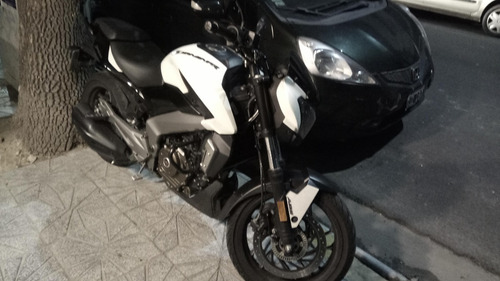 Imagen 11 de 16 de Bajaj Dominar