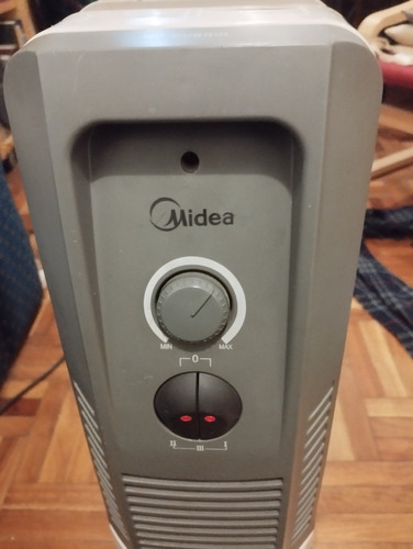 Radiador De Aceite/caloventilador Midea  2.700 Wt Como Nuevo