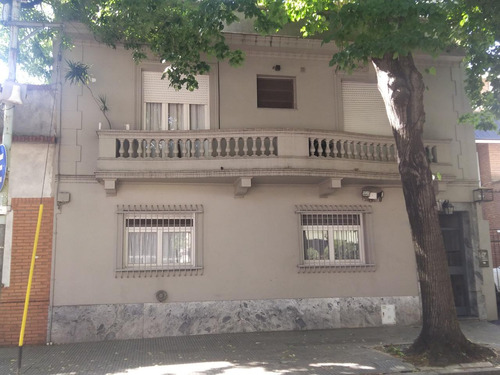 Ph En Venta - 3 Dormitorios 1 Baño - 161mts2 - Villa Ortuzar