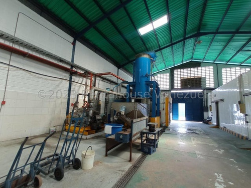 Galpón Industrial En Venta La Providencia, Intercomunal Turmero 24-3931 Hc
