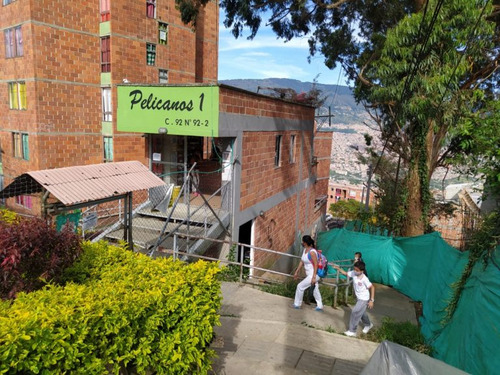 Se Vende Casa En Robledo, Medellín. Urbanización Pelícanos 1