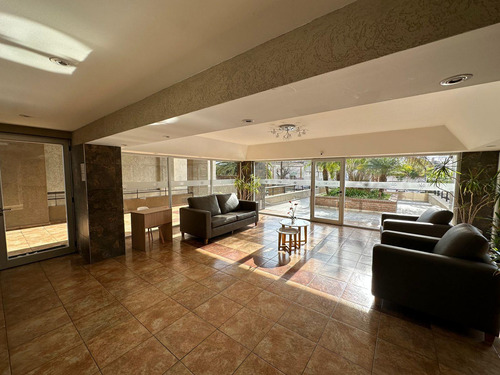 Semipiso De 3 Ambientes Con 2 Cocheras