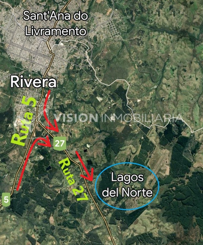 Imagen 3 de 14 de Venta Chacra Casa Con Piscina En Lagos Del Norte A 13km De Cd. De Rivera, Terreno De 1769 M2. 4 Dormitorios Y 2 Baños, Estufa A Leña, Terreno Enorme Con Arboles Frutales. Agua Con Pozo, Ute, Internet