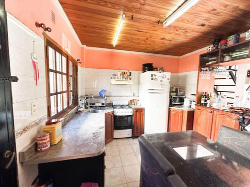 Venta Casa 5 Ambientes + 2 Locales Hurlingham