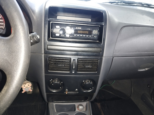 Fiat Siena 1.0 El Flex 4p