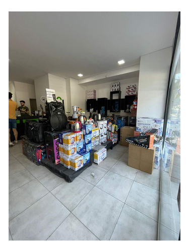 Vendo Local Comercial A Estrenar Barrio Gral Paz