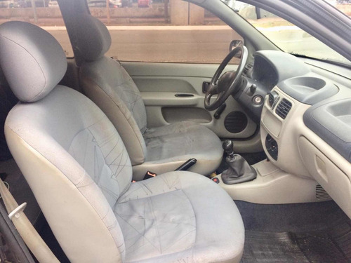 Renault Clio 2004 1.0 8v Authentique 3p