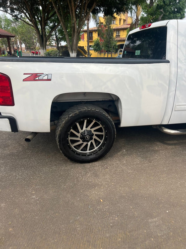 Chevrolet Silverado H Silverado 1500 Cab Reg Aa 4x2 At