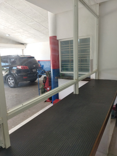 Imagen 4 de 11 de Local Con Excelente Ubicación En El Poblado Porlamar