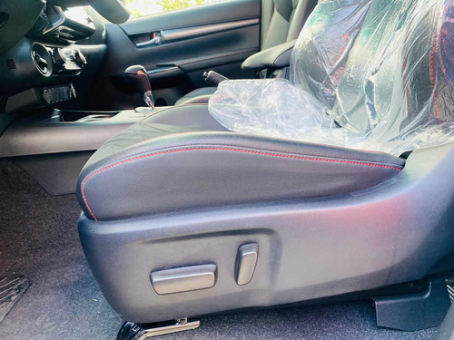 Imagen 4 de 14 de Toyota Hilux Revo 2022