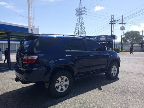 Imagen 5 de 16 de Toyota Fortuner