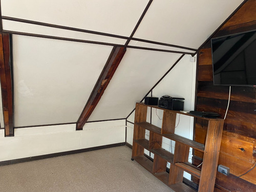Casa De 2 Pisos 140m2, 4d 2b, Terraza, Av, Picarte Valdivia.