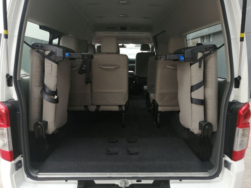 Imagen 5 de 15 de Nissan Urvan 15 Pasajeros Amplia 2020