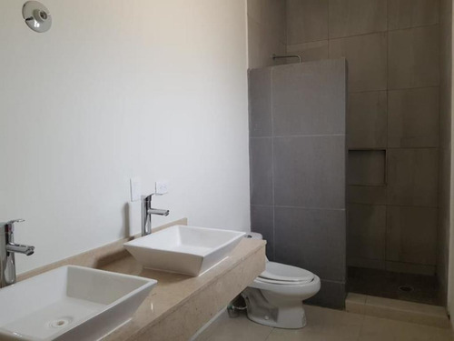 Imagen 12 de 13 de Residencia En Venta En Viña Santo Tomas, Viñedos