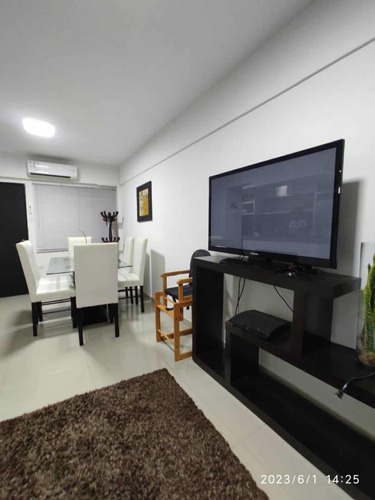 Amr Vende Hermoso Apartamento Equipado