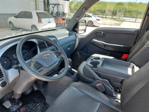 Kia 2500