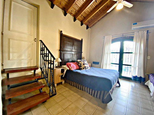 Venta Casa Estilo Colonial Con12 Dormitorios.