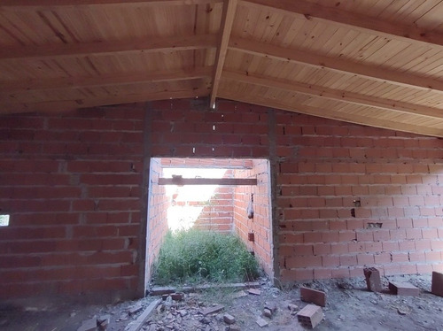 Imagen 3 de 11 de Oportunidad Lote Con Casa A Terminar, Gral. Rodriguez